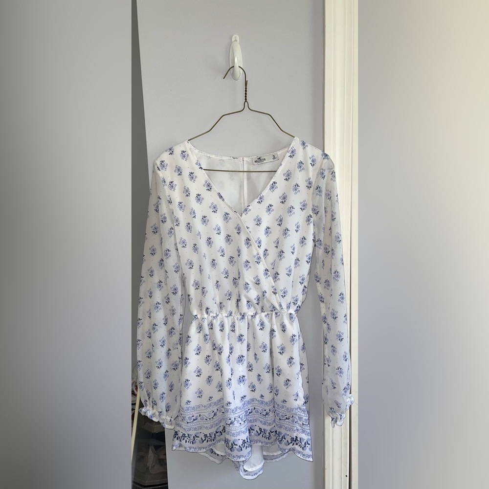 Hollister Floral Print Romper With Pockets
